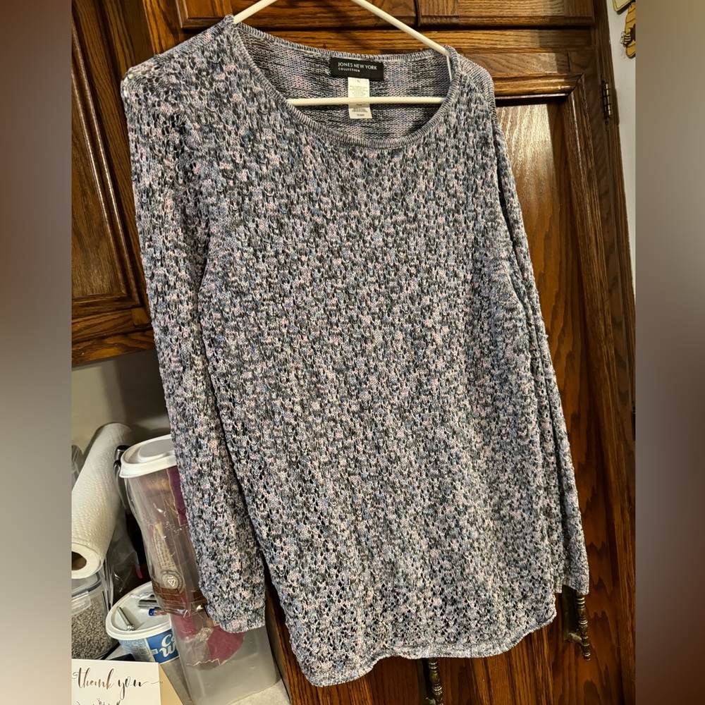 Jones New York lite sweater, size extra xl, prettier than pictures show like new